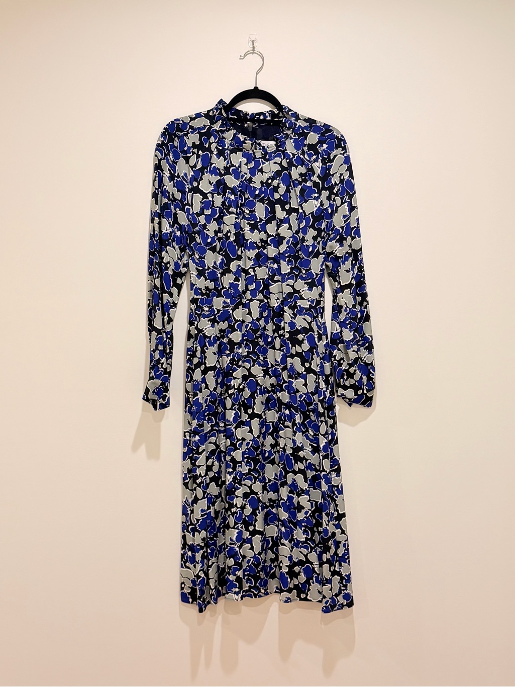 The Fold London - Nwt Lavinia Dress Navy Multicolour Abstract Print Silk — image 2 of 8